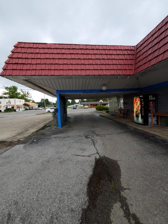 Gray Plaza Motel West Frankfort Dış mekan fotoğraf