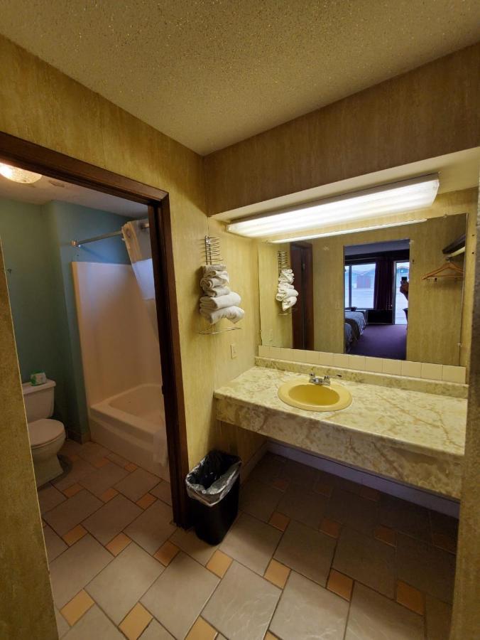 Gray Plaza Motel West Frankfort Dış mekan fotoğraf