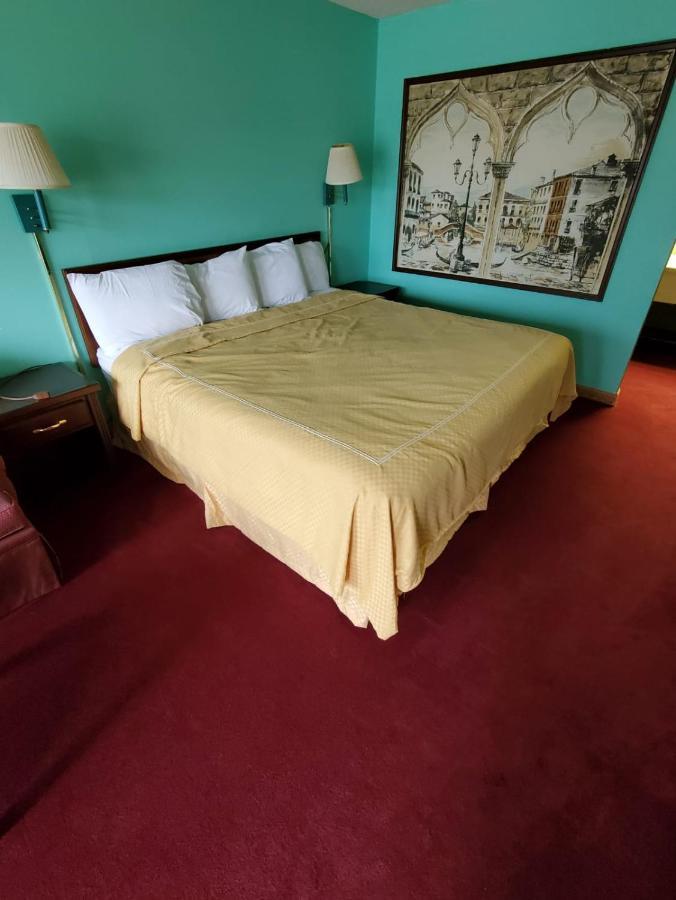 Gray Plaza Motel West Frankfort Dış mekan fotoğraf